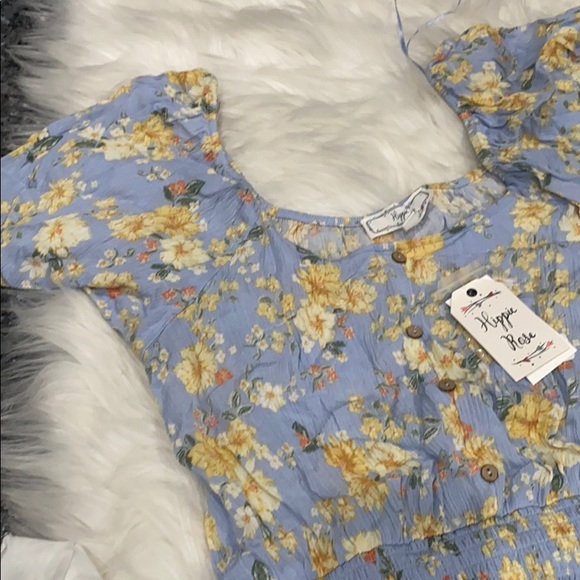 Hippie Rose
Juniors' Smocked-Waist Blouse - Picture 7 of 7